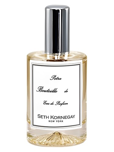 عطر ادکلن پترا ست کورنگی - Petra Seth Kornegay - بررسی، قیمت و خرید