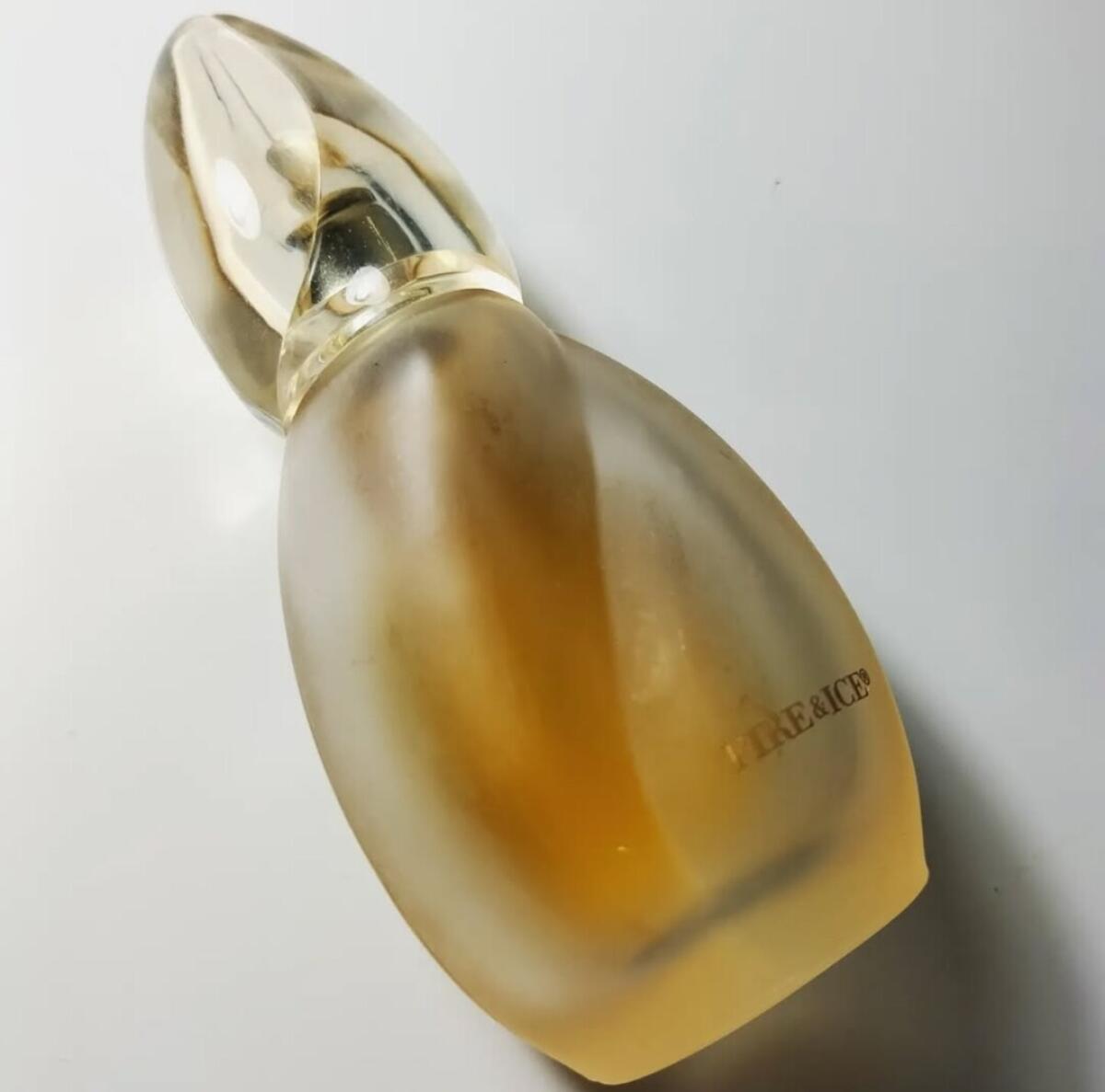 عطر ادکلن فایر اند آیس رولون - Fire & Ice Revlon - بررسی، قیمت و خرید