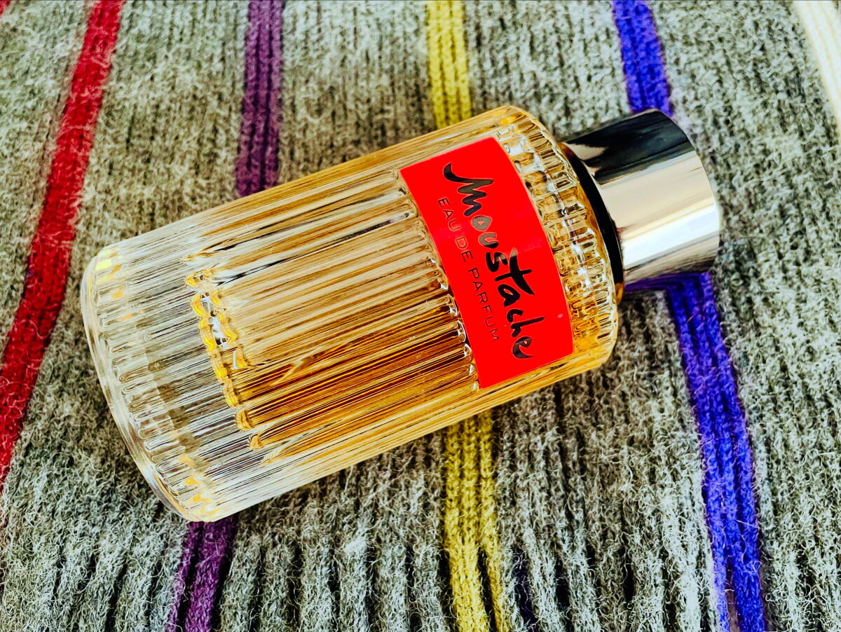 عطر ادکلن موستاش او دو پرفیوم روچا - Moustache Eau de Parfum Rochas - بررسی، قیمت و خرید