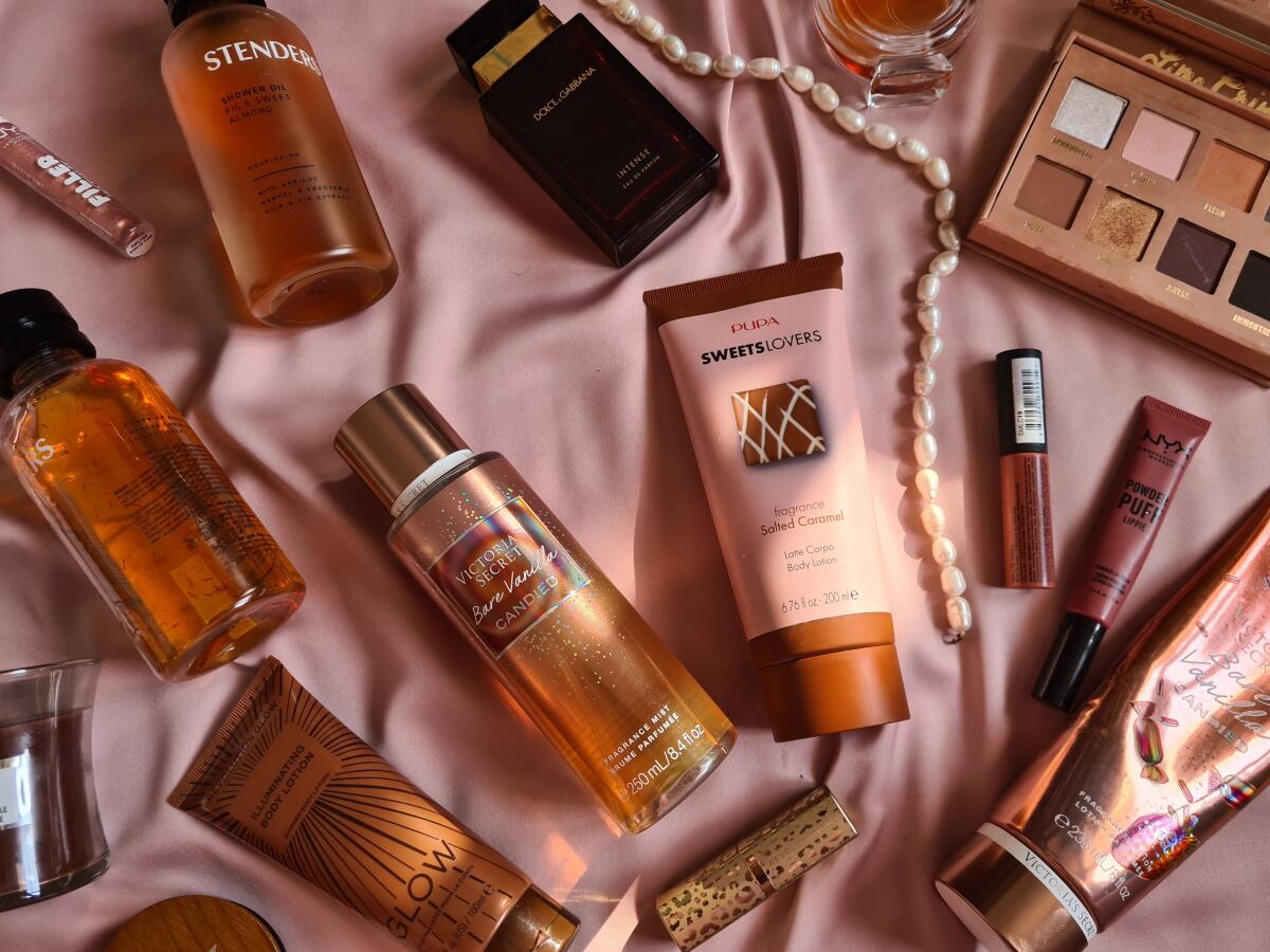 عطر ادکلن بار وانیلا کندید ویکتوریا سیکرت - Bare Vanilla Candied Victoria's Secret - بررسی، قیمت و خرید
