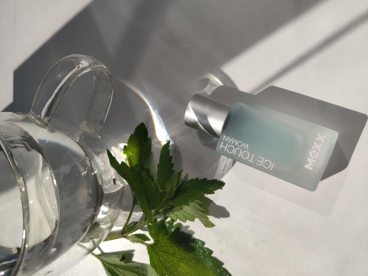 عطر ادکلن مکس آیس تاچ وومن مکس - Mexx Ice Touch Woman (2014) Mexx - بررسی، قیمت و خرید