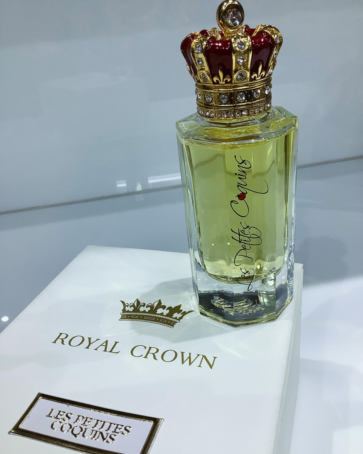 عطر ادکلن له پُتیت کوکَن رویال کراون - Les Petits Coquins Royal Crown - بررسی، قیمت و خرید