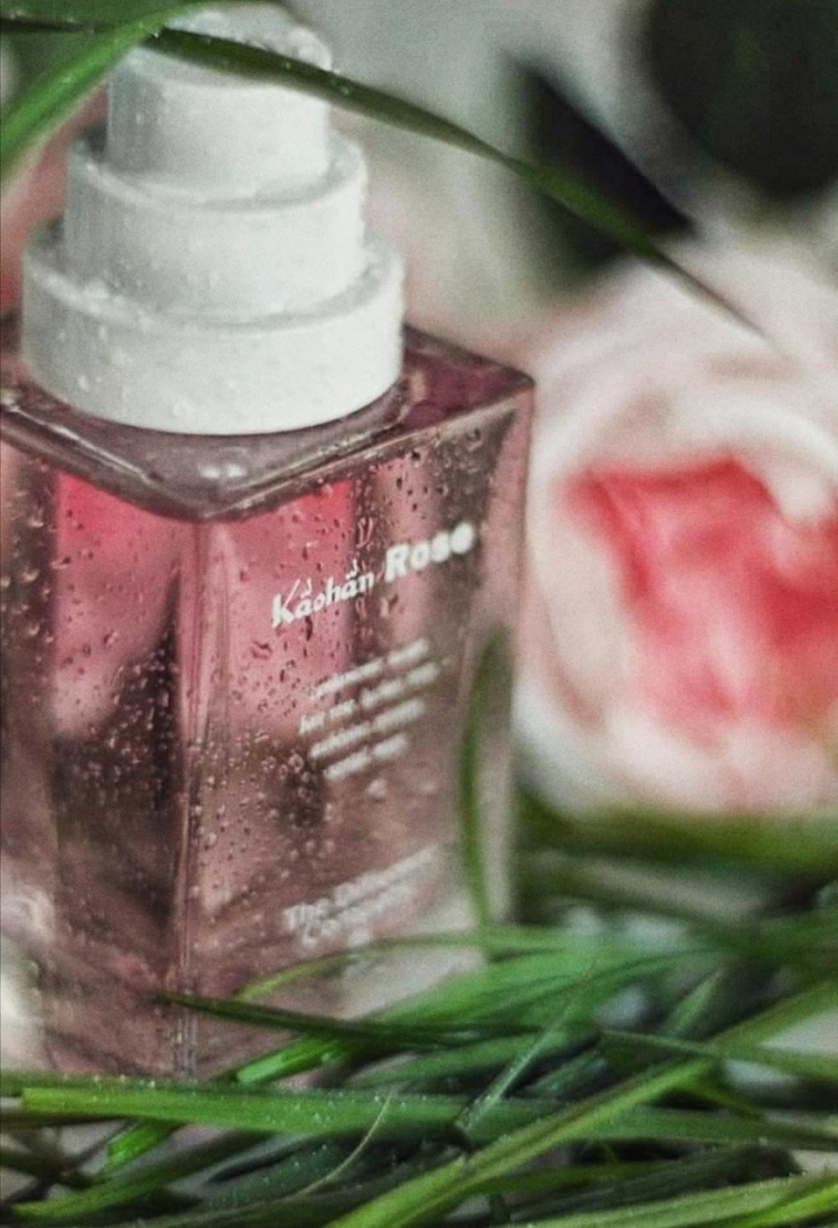 عطر ادکلن کاشان رز دی دیفرنت کمپانی - Kâshân Rose The Different Company - بررسی، قیمت و خرید