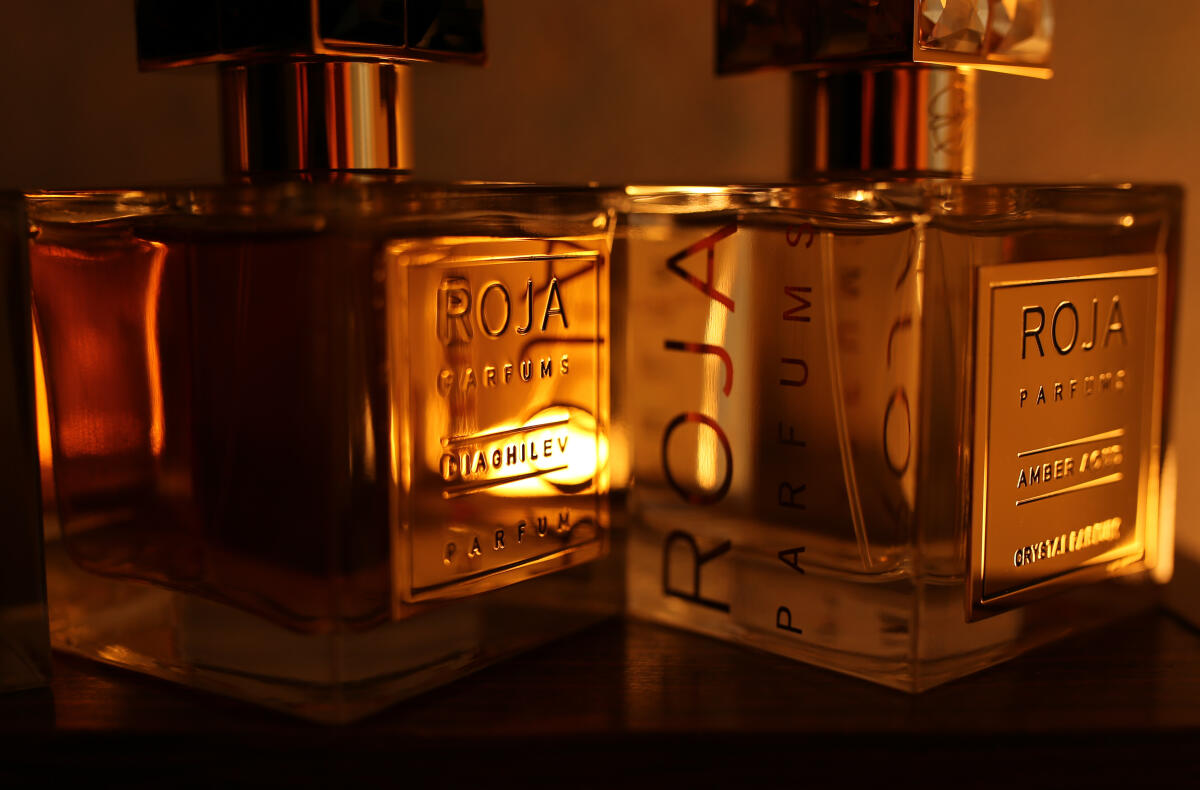 عطر ادکلن امبر عود روژا داو - Amber Aoud Roja Dove - بررسی، قیمت و خرید