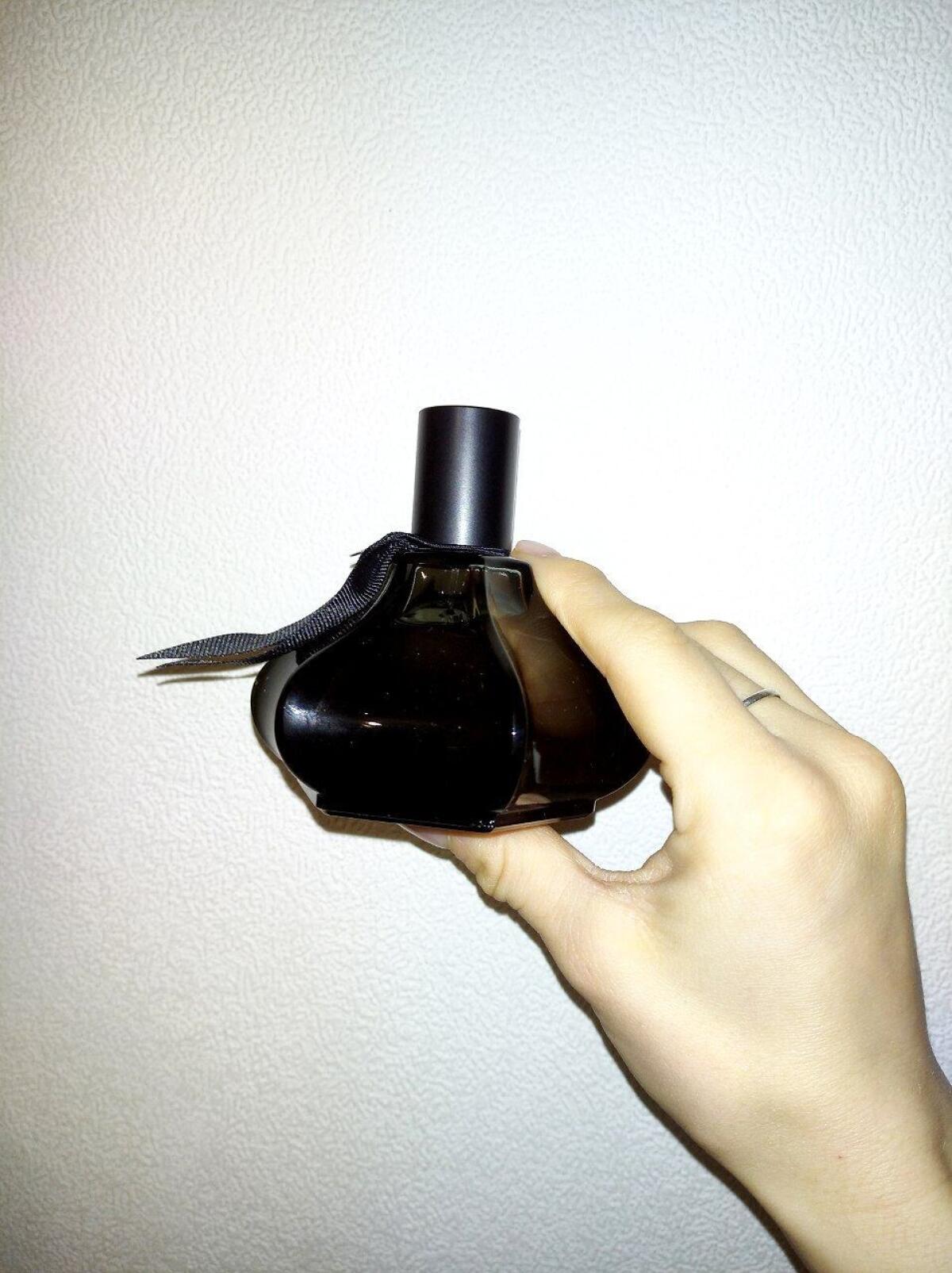 عطر ادکلن اِستیوِن جونز اِستیوِن جونز - Stephen Jones Stephen Jones - بررسی، قیمت و خرید