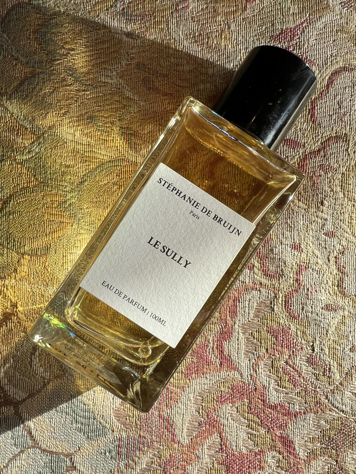 عطر ادکلن ل سولی استفانی دو بروین - پارفوم سور مزور - Le Sully Stéphanie de Bruijn - Parfum sur Mesure - بررسی، قیمت و خرید