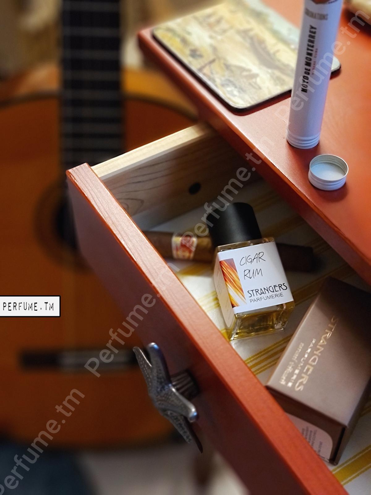 عطر ادکلن سیگار روم استرنجرز پارفومری - Cigar Rum Strangers Parfumerie - بررسی، قیمت و خرید