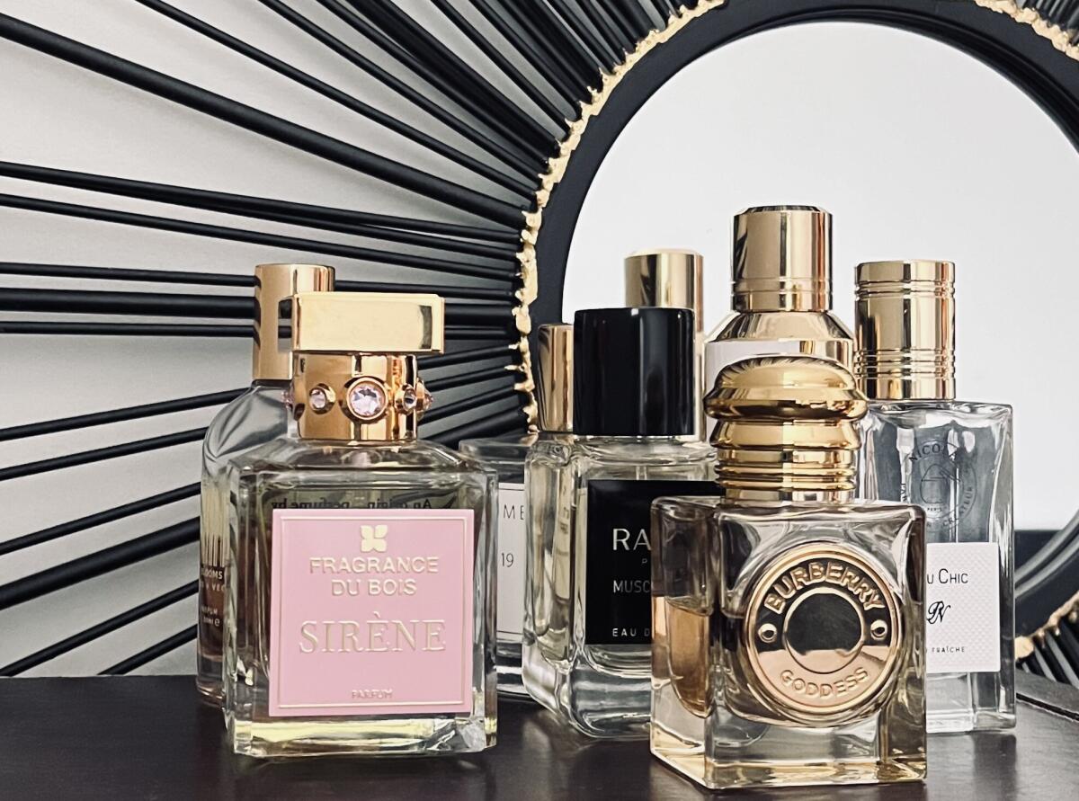 عطر ادکلن لو شیک نیکولای پارفومور کرییتور - L'Eau Chic Nicolai Parfumeur Createur - بررسی، قیمت و خرید