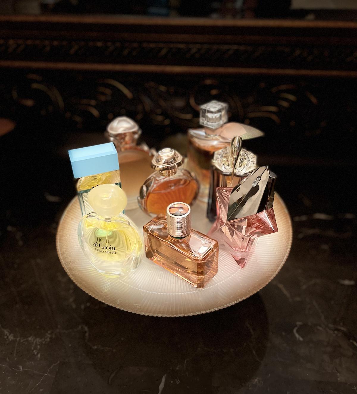 عطر ادکلن اُلیمپیا آکوا رابان - Olympéa Aqua Rabanne - بررسی، قیمت و خرید