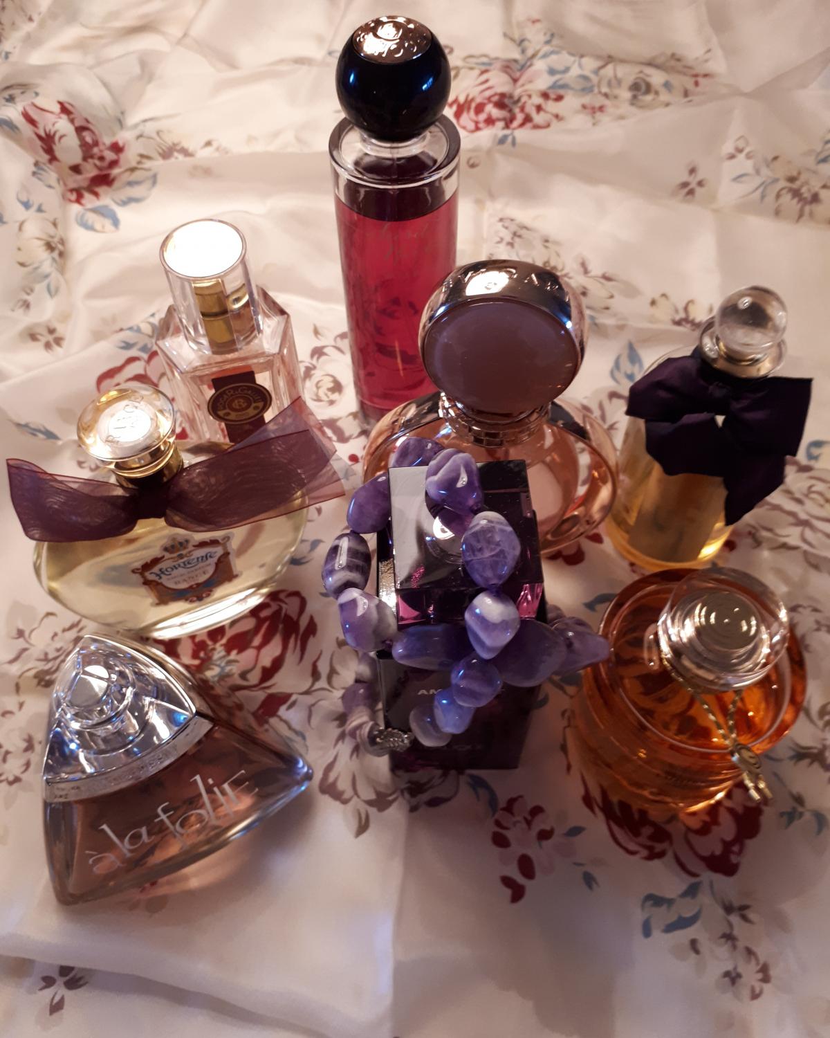عطر ادکلن سکرت د روچاز رز اینتنس روچاس - Secret de Rochas Rose Intense Rochas - بررسی، قیمت و خرید