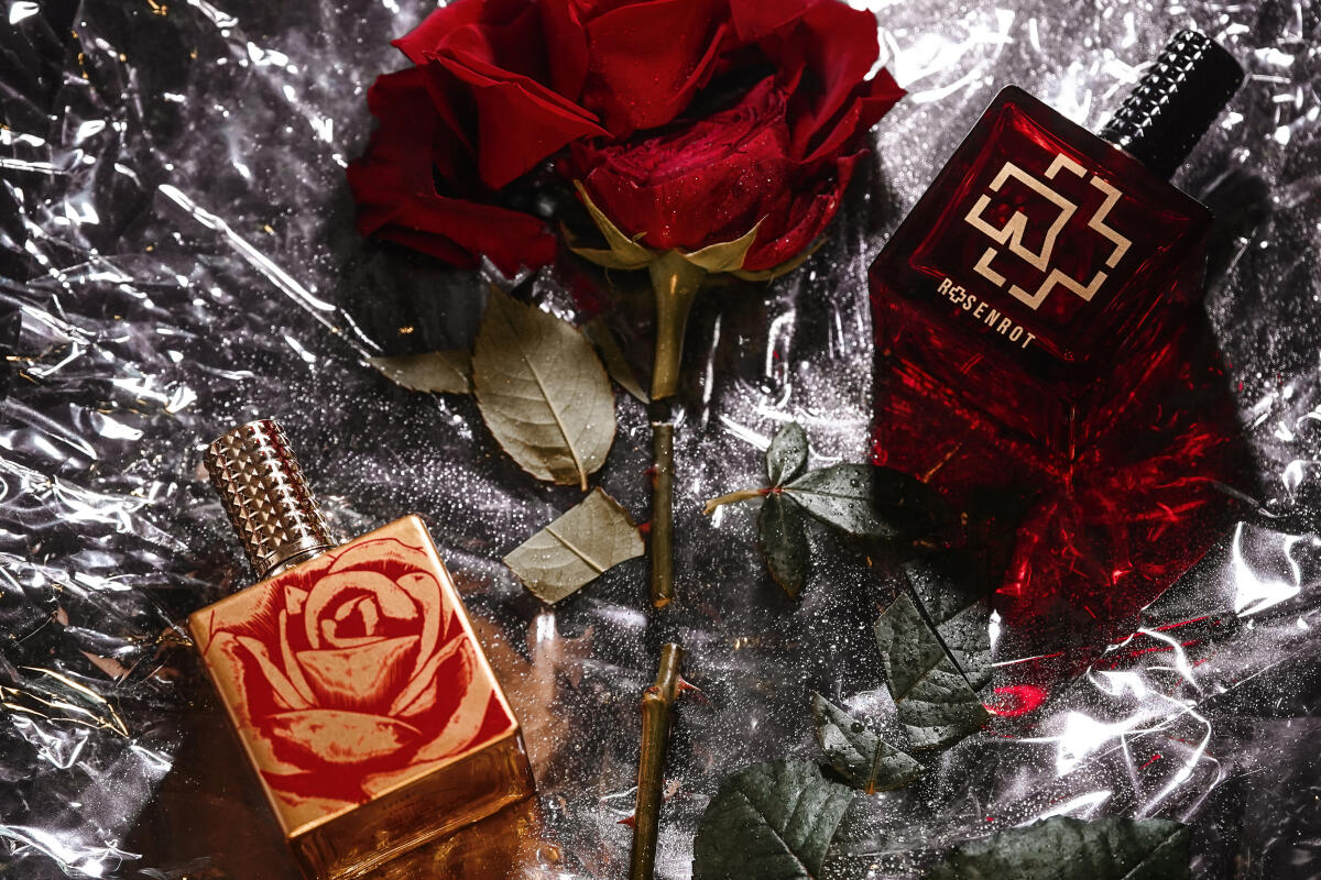 عطر ادکلن رزن روت رامشتاین - Rosenrot Rammstein - بررسی، قیمت و خرید