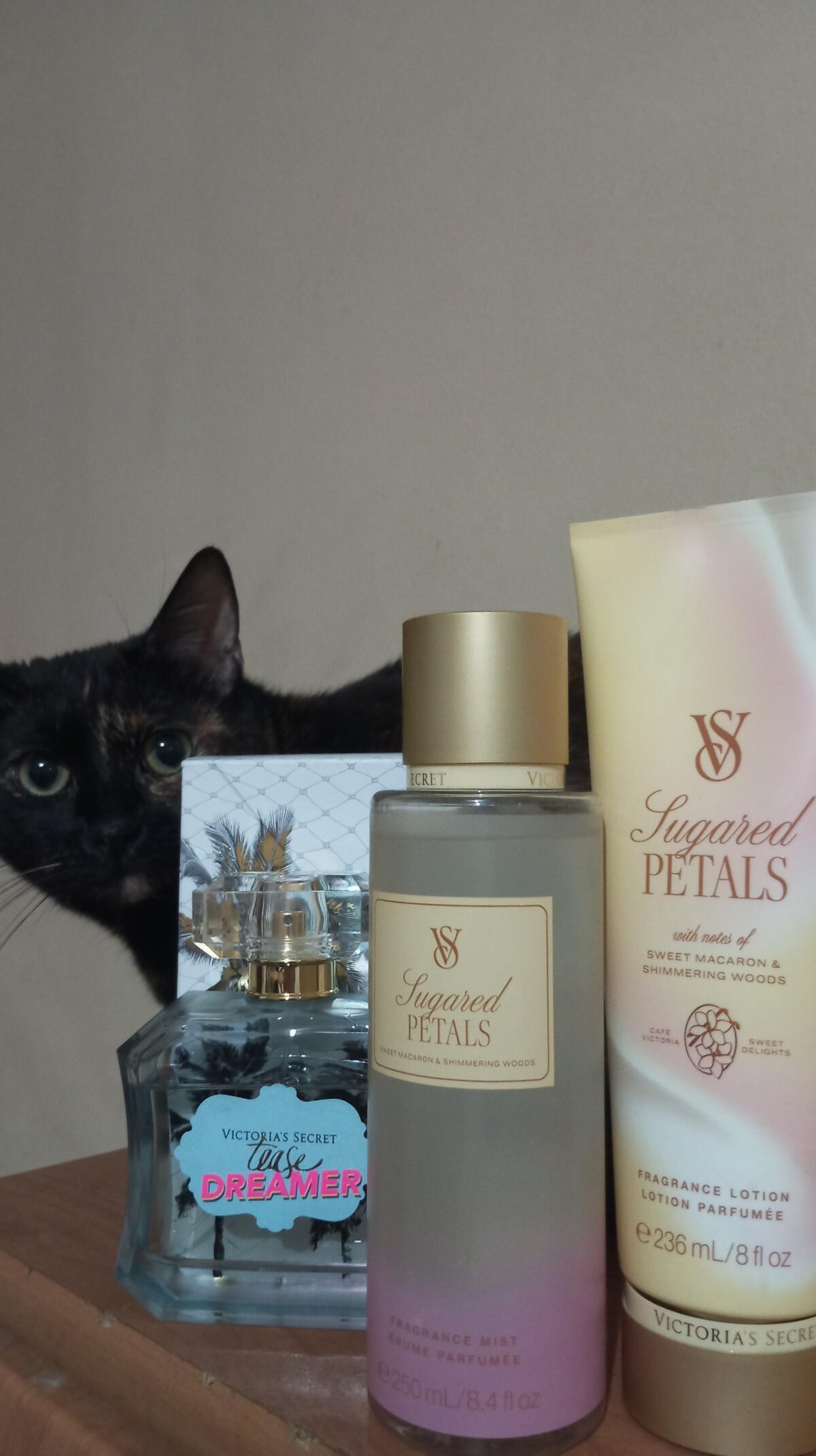 عطر ادکلن شوگارد پتالز ویکتوریا سیکرت - Sugared Petals Victoria's Secret - بررسی، قیمت و خرید