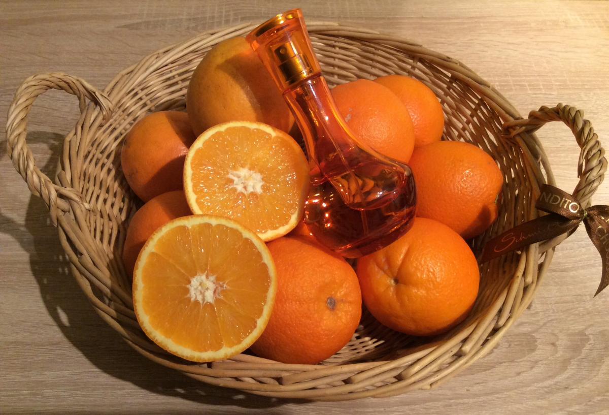 عطر ادکلن رومئو جیحلی وومن رومئو گیگلی - Romeo Gigli Women Romeo Gigli - بررسی، قیمت و خرید