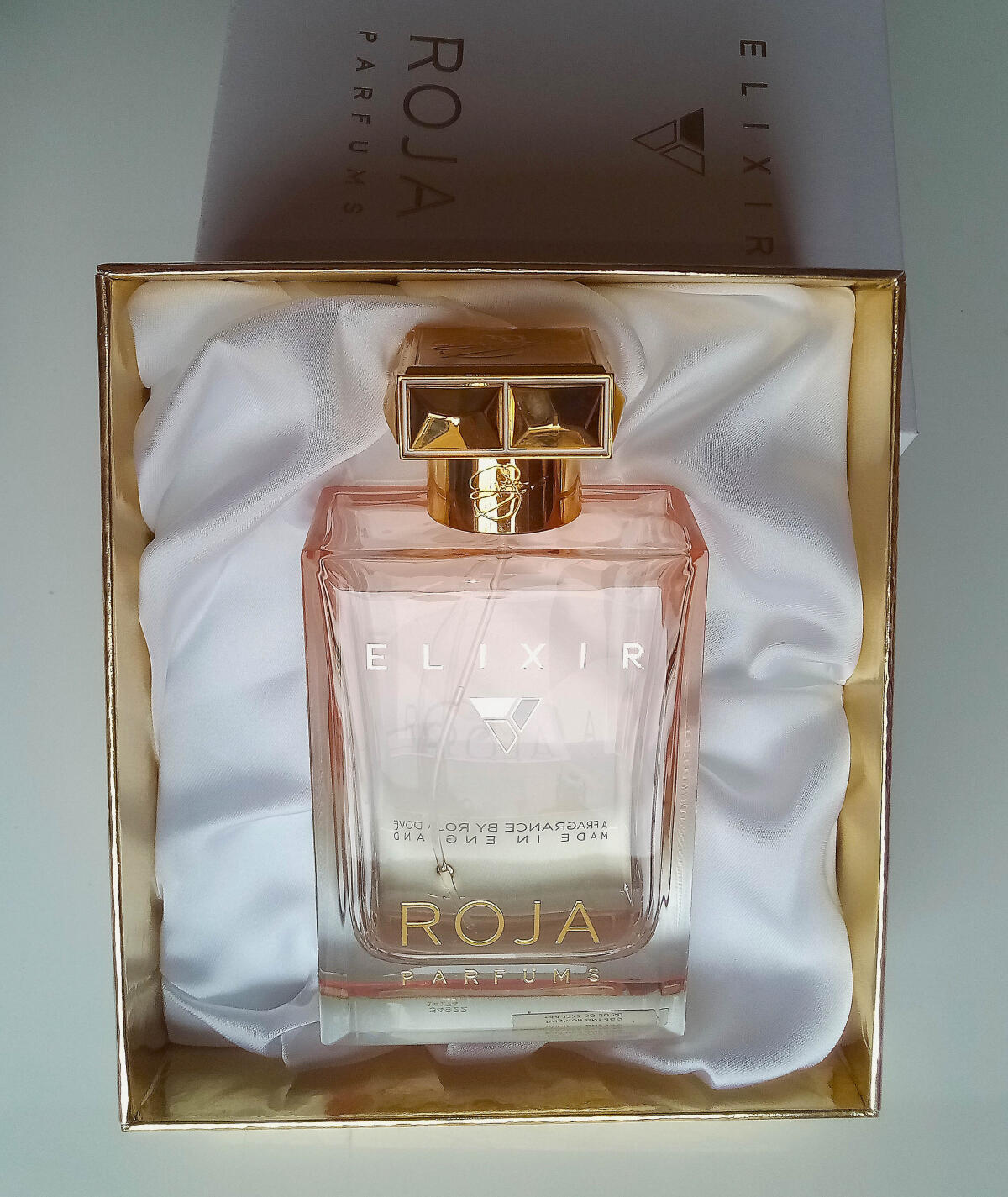 عطر ادکلن الکسیر پور فم اسانس د پرفیوم روجا داو - Elixir Pour Femme Essence De Parfum Roja Dove - بررسی، قیمت و خرید