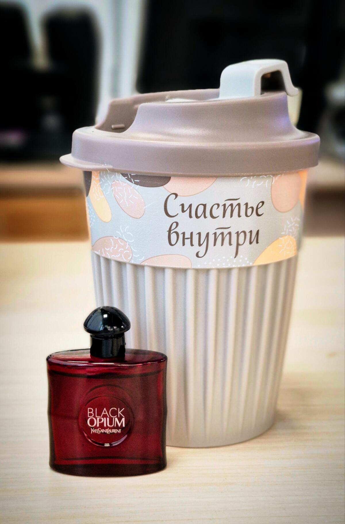 عطر ادکلن بلک اوپیوم اور رد ایو سن لوران - Black Opium Over Red Yves Saint Laurent - بررسی، قیمت و خرید