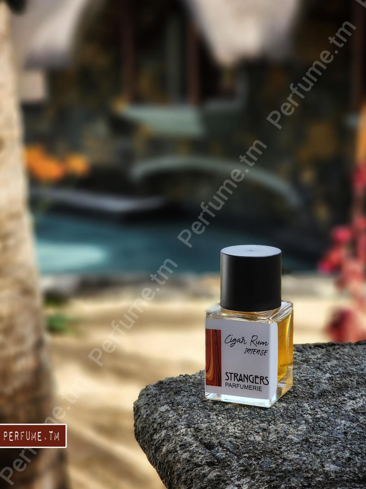 عطر ادکلن سیگار روم اینتنس استرنجرز پرفیومری - Cigar Rum Intense Strangers Parfumerie - بررسی، قیمت و خرید
