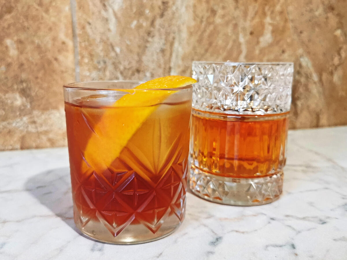 عطر ادکلن شاراف بلند زیمایا - Sharaf Blend Zimaya - بررسی، قیمت و خرید