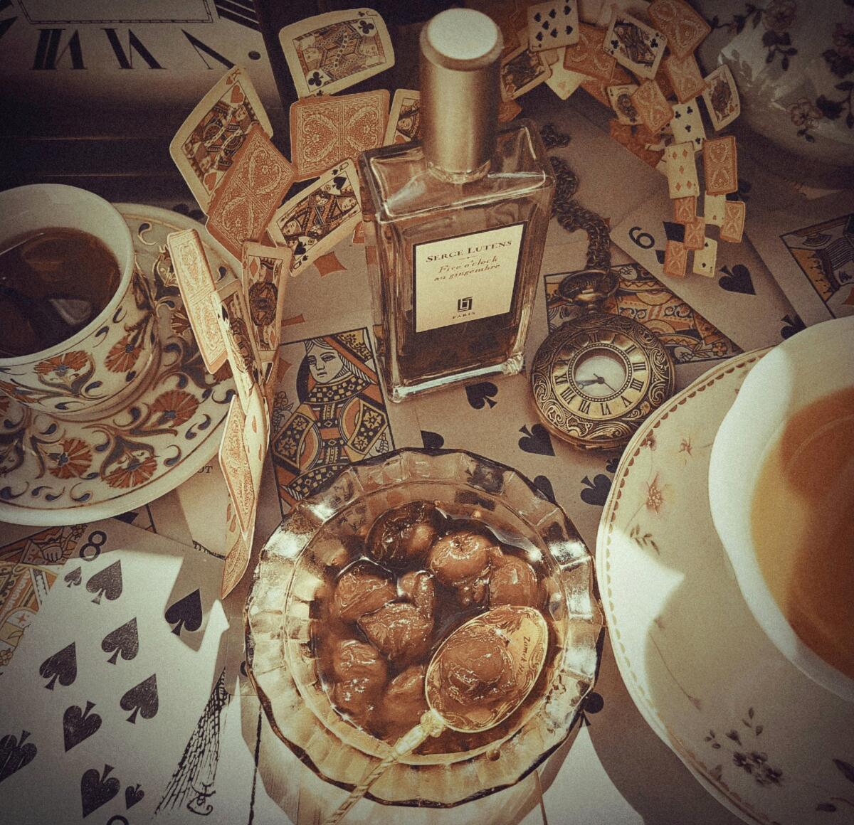 عطر ادکلن فایو اُ کلاک اُ ژنژمبغ سرژ لوتنس - Five O'Clock Au Gingembre Serge Lutens - بررسی، قیمت و خرید