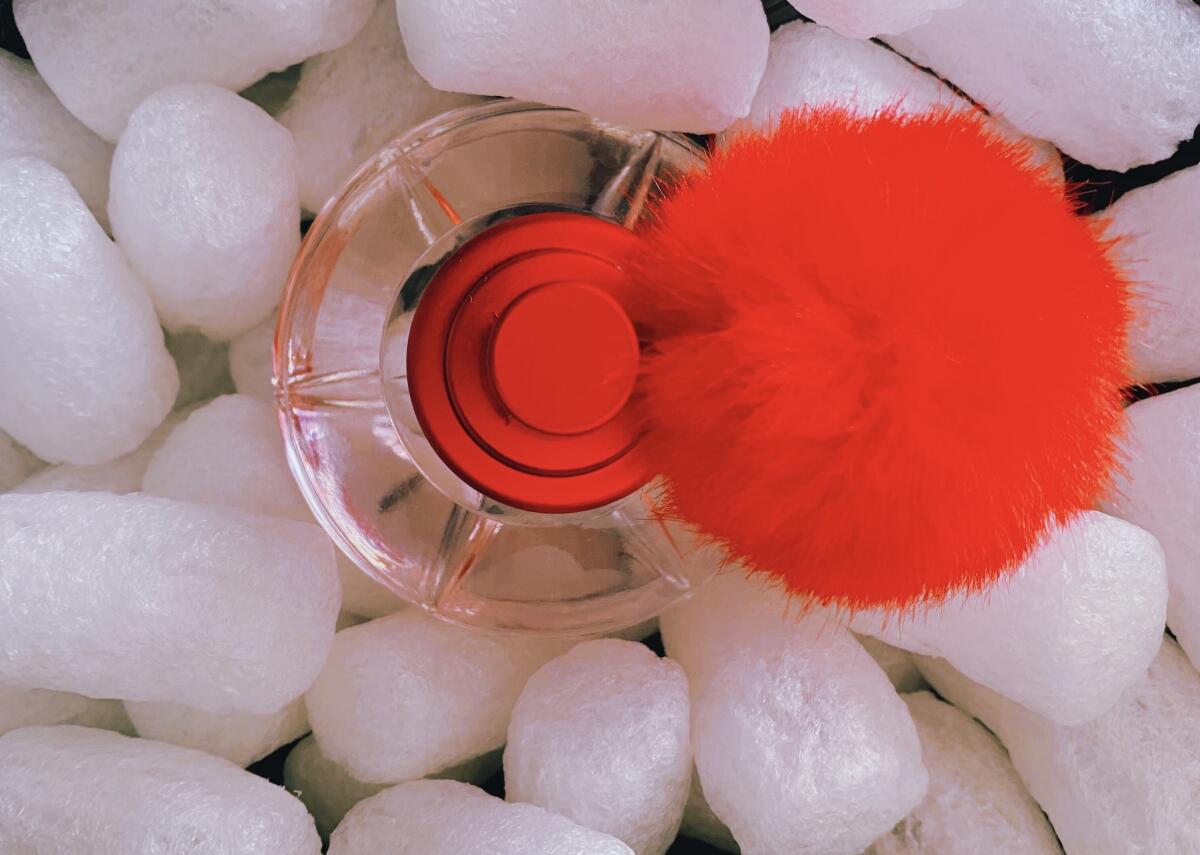 عطر ادکلن اِس کیس شکیرا - S Kiss Shakira - بررسی، قیمت و خرید