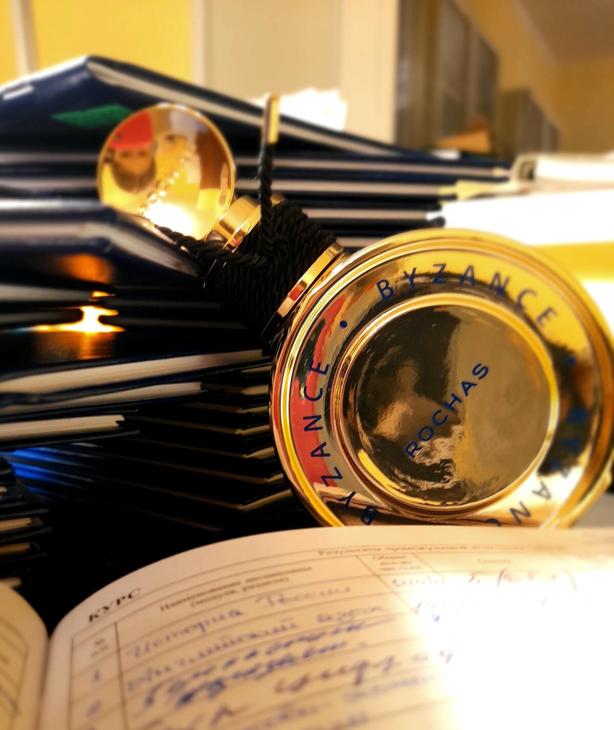 عطر ادکلن بیزانس گلد روچاس - Byzance Gold Rochas - بررسی، قیمت و خرید