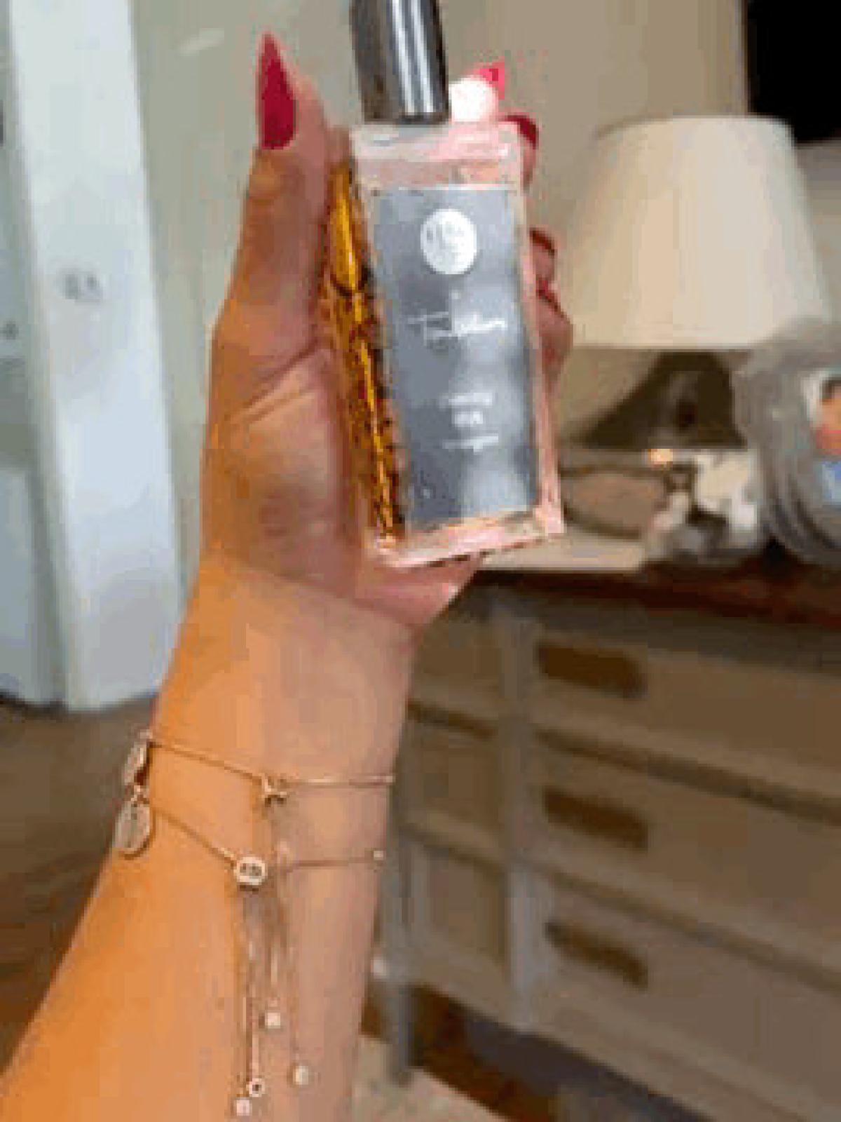 عطر ادکلن دنسینگ ویت استرنجرز فورتی وان سیکس زیرو تیوزدیز تسا ویلیامز - Dancing With Strangers 4160 Tuesdays Tessa Williams - بررسی، قیمت و خرید