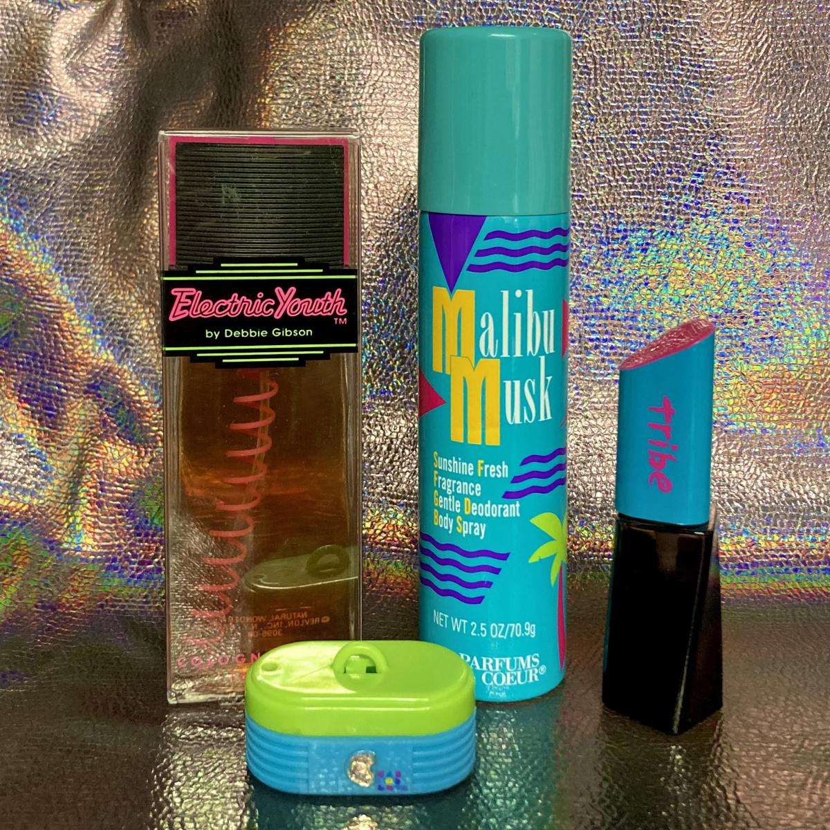 عطر ادکلن الکتریک یوت بای دبی گیبسون رولون - Electric Youth by Debbie Gibson Revlon - بررسی، قیمت و خرید