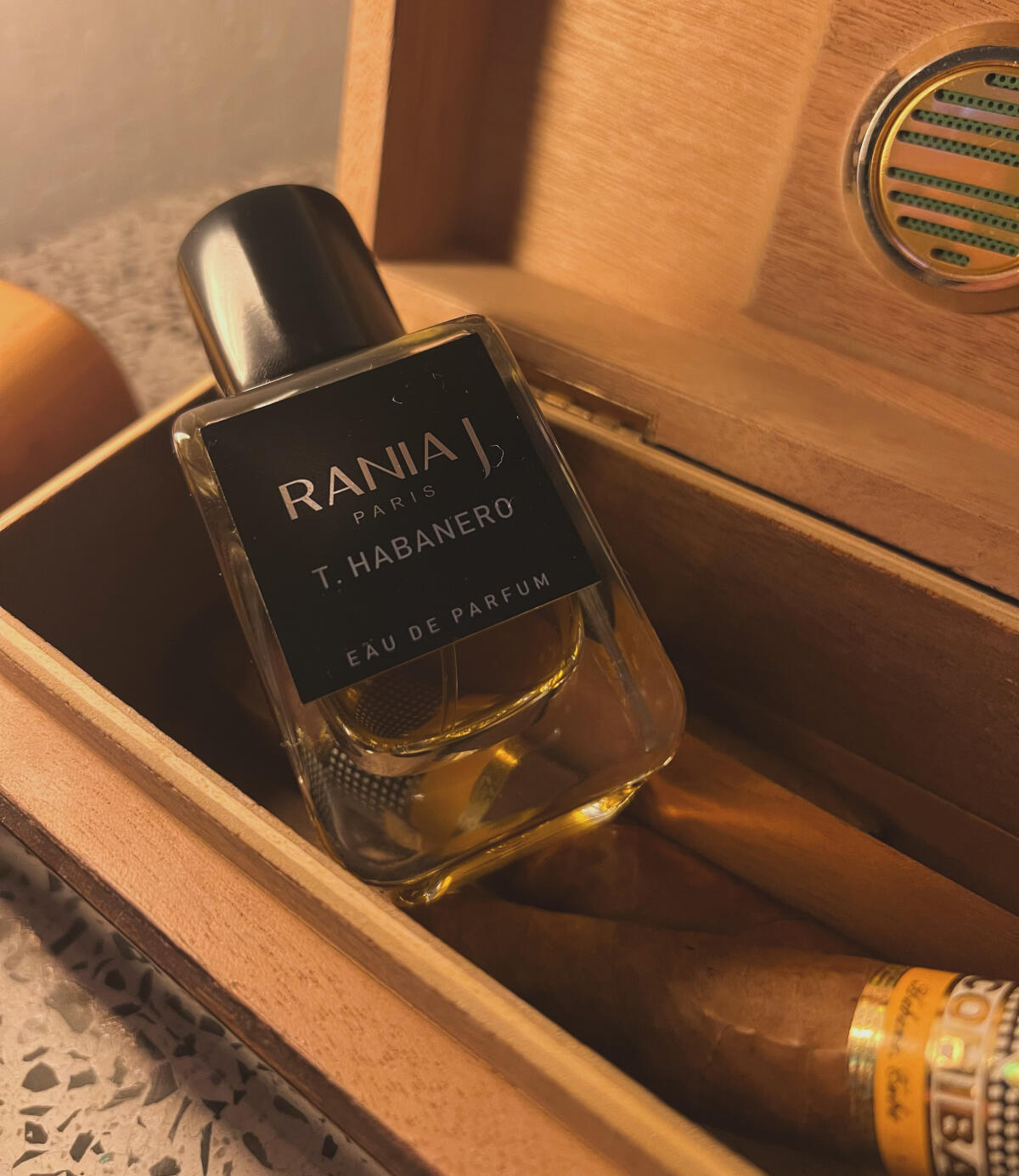 عطر ادکلن تی هابانرو رانی جا - T. Habanero Rania J - بررسی، قیمت و خرید