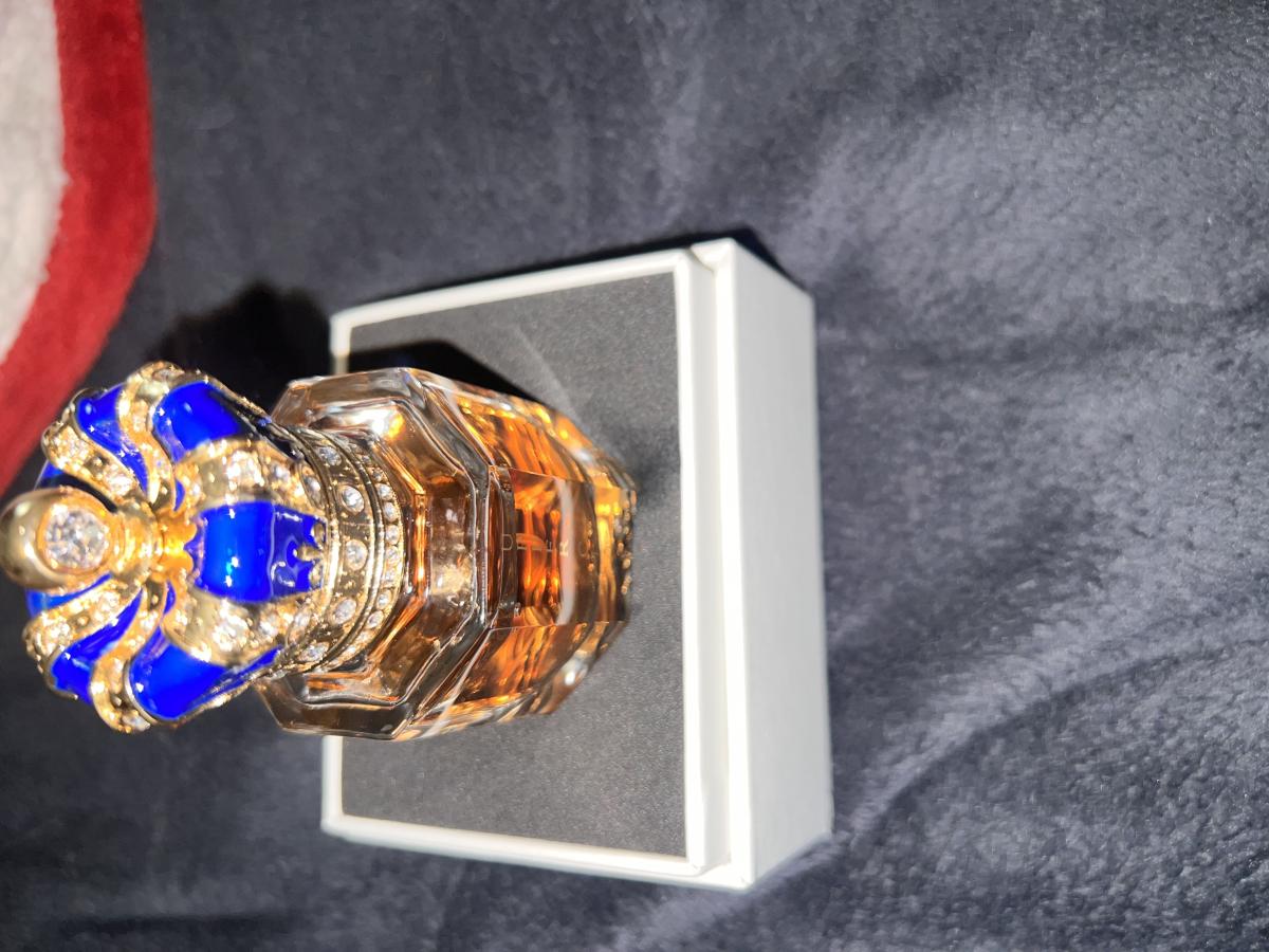 عطر ادکلن آپِر کِلاَس رویال کراون - Upper Class Royal Crown - بررسی، قیمت و خرید