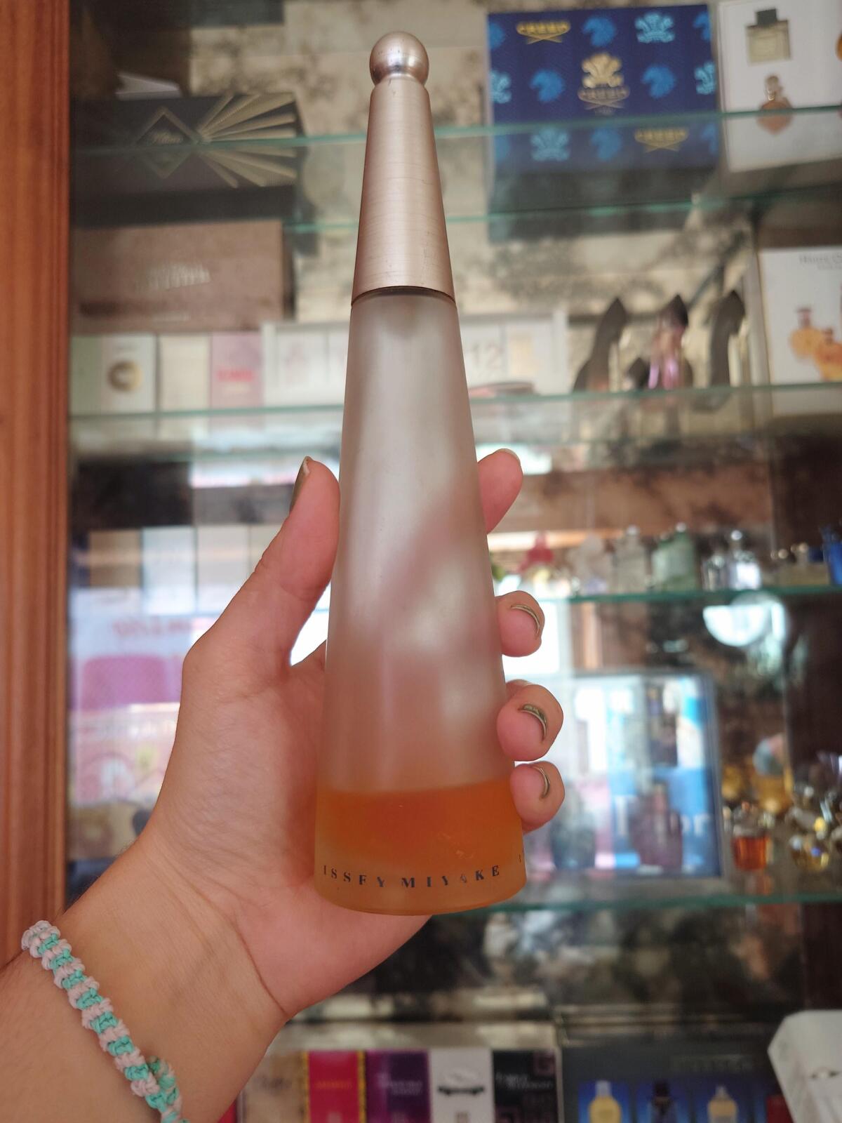 عطر ادکلن لو دیسی ایسه میاکه - L'eau d'Issey Issey Miyake - بررسی، قیمت و خرید