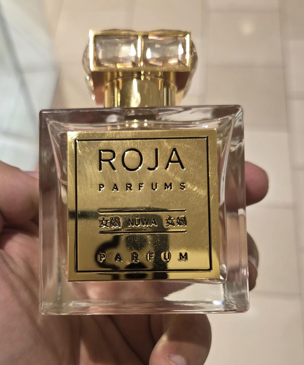 عطر ادکلن نوا روجا داو - Nüwa Roja Dove - بررسی، قیمت و خرید