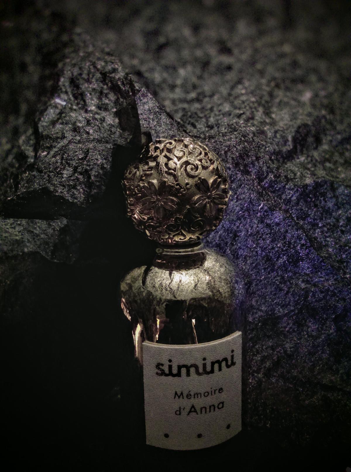 عطر ادکلن میموار دانا سیمی‌می - Mémoire d'Anna Simimi - بررسی، قیمت و خرید