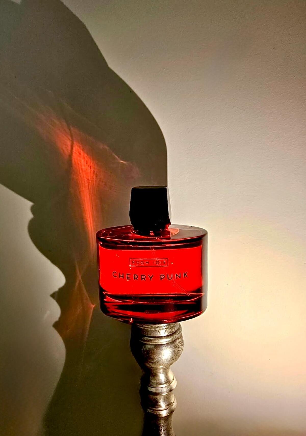 عطر ادکلن چری پانک روم صد و پانزده - Cherry Punk Room 1015 - بررسی، قیمت و خرید