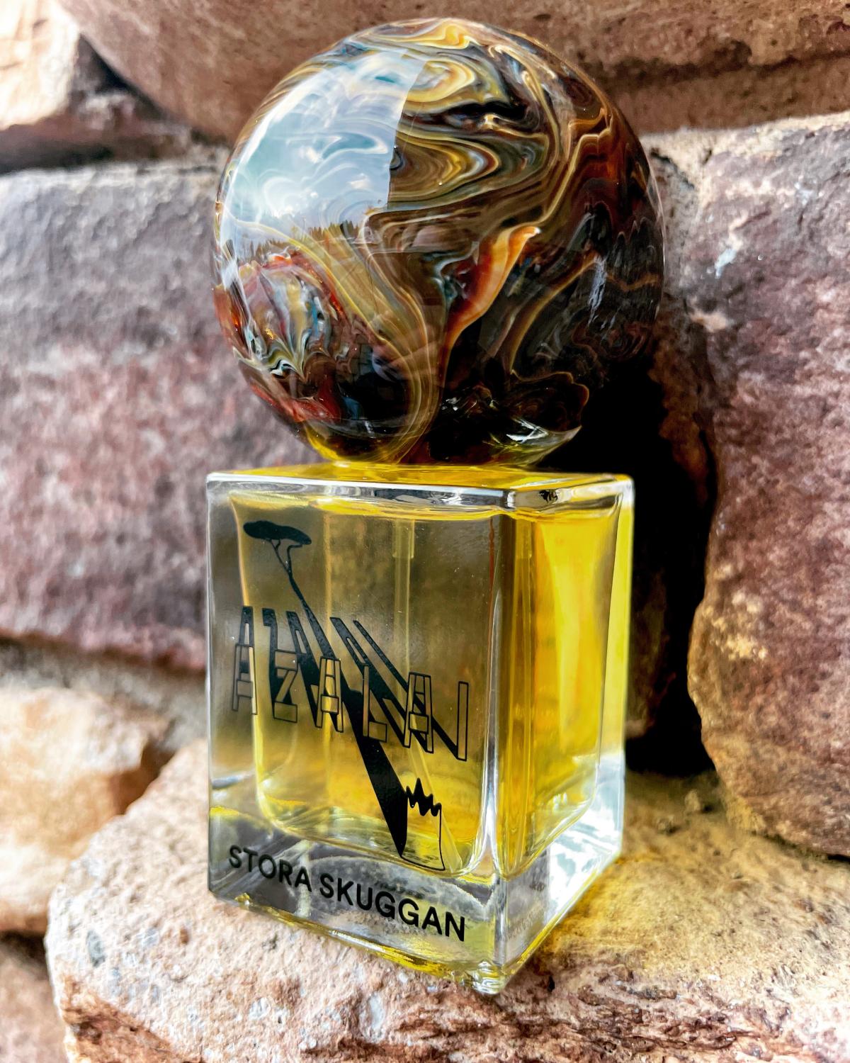 عطر ادکلن آزالی استورا اسکوهان - Azalai Stora Skuggan - بررسی، قیمت و خرید