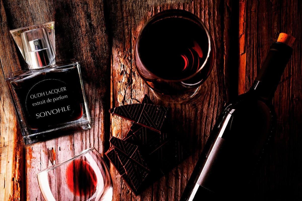 عطر ادکلن عود لاکر سویول - Oudh Lacquer Soivohle - بررسی، قیمت و خرید