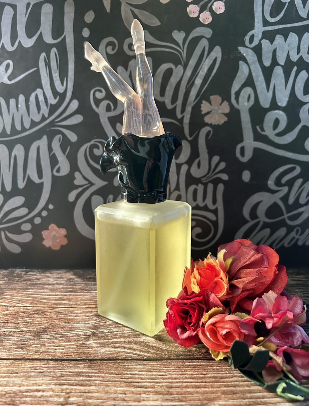 عطر ادکلن هد اور هیلز رولون - Head Over Heels Revlon - بررسی، قیمت و خرید