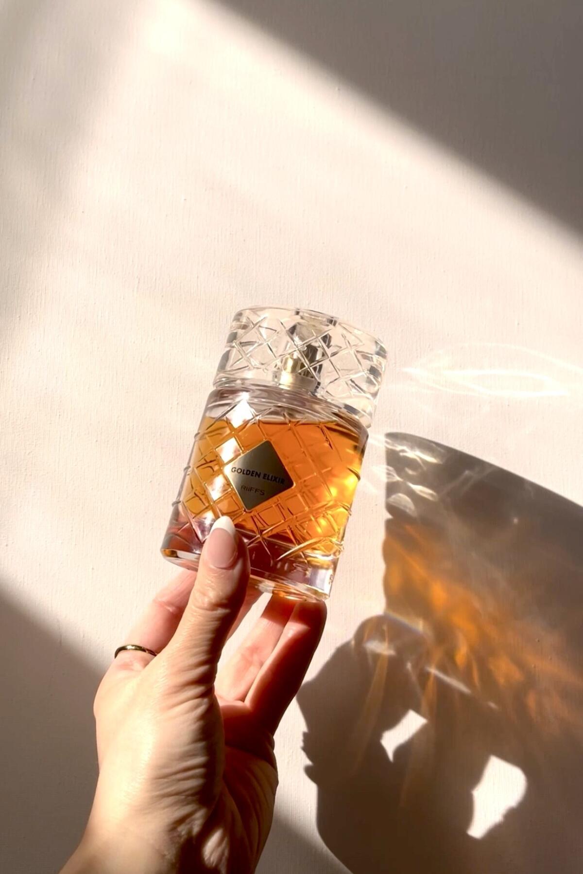 عطر ادکلن گلدن الکسیر ریفز پرفیومز - Golden Elixir Riiffs Perfumes - بررسی، قیمت و خرید