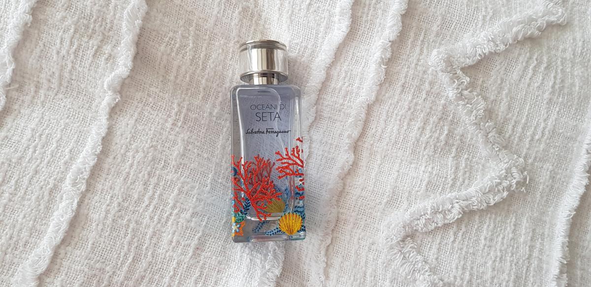 عطر ادکلن واترلیلی تی درس زارا - Waterlily Tea Dress Zara - بررسی، قیمت و خرید