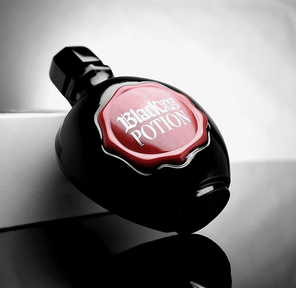 عطر ادکلن بلک ایکس‌اس پوتین فور هر رابان - Black XS Potion for Her Rabanne - بررسی، قیمت و خرید