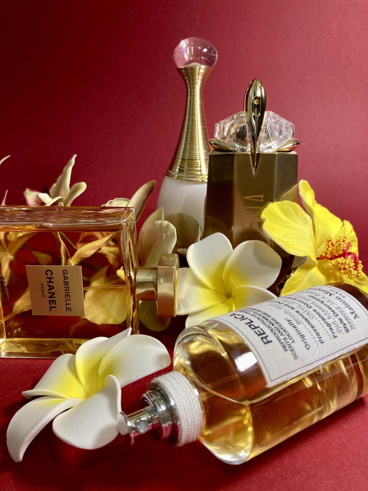 عطر ادکلن بـیچ واک مزون مارتین مارژیلا - Beach Walk Maison Martin Margiela - بررسی، قیمت و خرید
