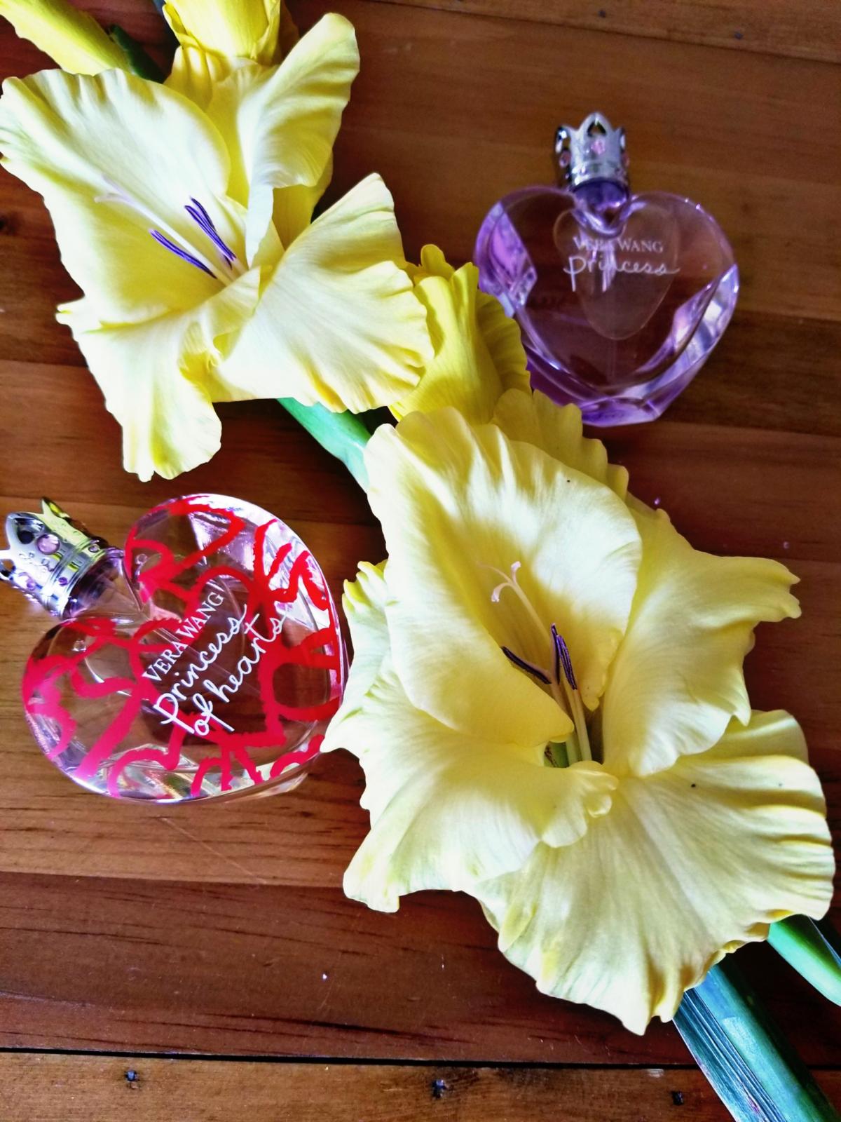 عطر ادکلن پرنسس آو هارتس ورا ونگ - Princess of Hearts Vera Wang - بررسی، قیمت و خرید