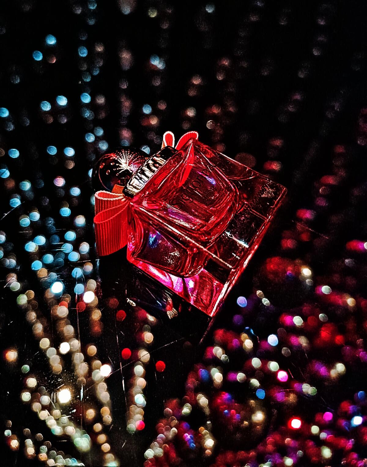 عطر ادکلن سینیورینا این فیوره سالواتوره فراگامو - Signorina In Fiore Salvatore Ferragamo - بررسی، قیمت و خرید
