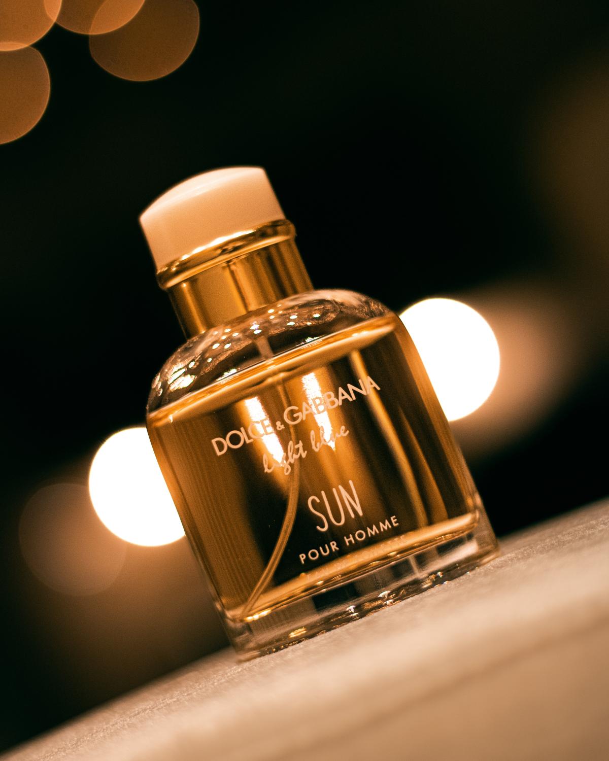 عطر ادکلن لایت بلو سان پور هوم دولچه گابانا - Light Blue Sun Pour Homme Dolce&Gabbana - بررسی، قیمت و خرید