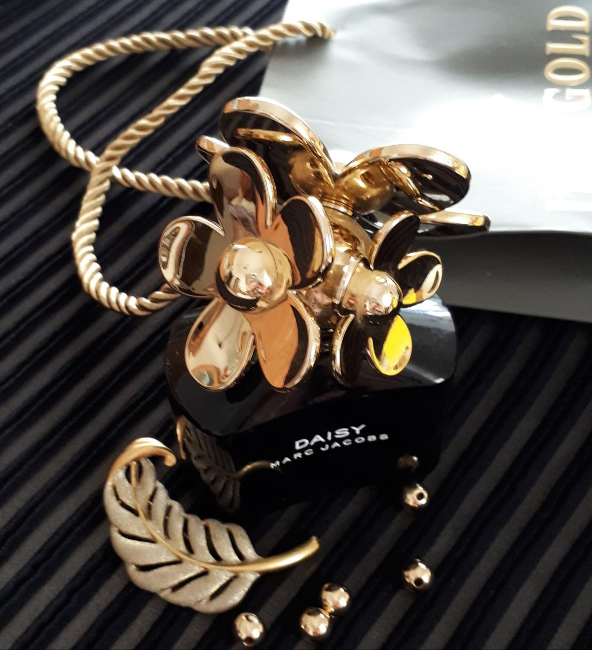 عطر ادکلن دیزی بلک ادیشن مارک جیکوبز - Daisy Black Edition Marc Jacobs - بررسی، قیمت و خرید