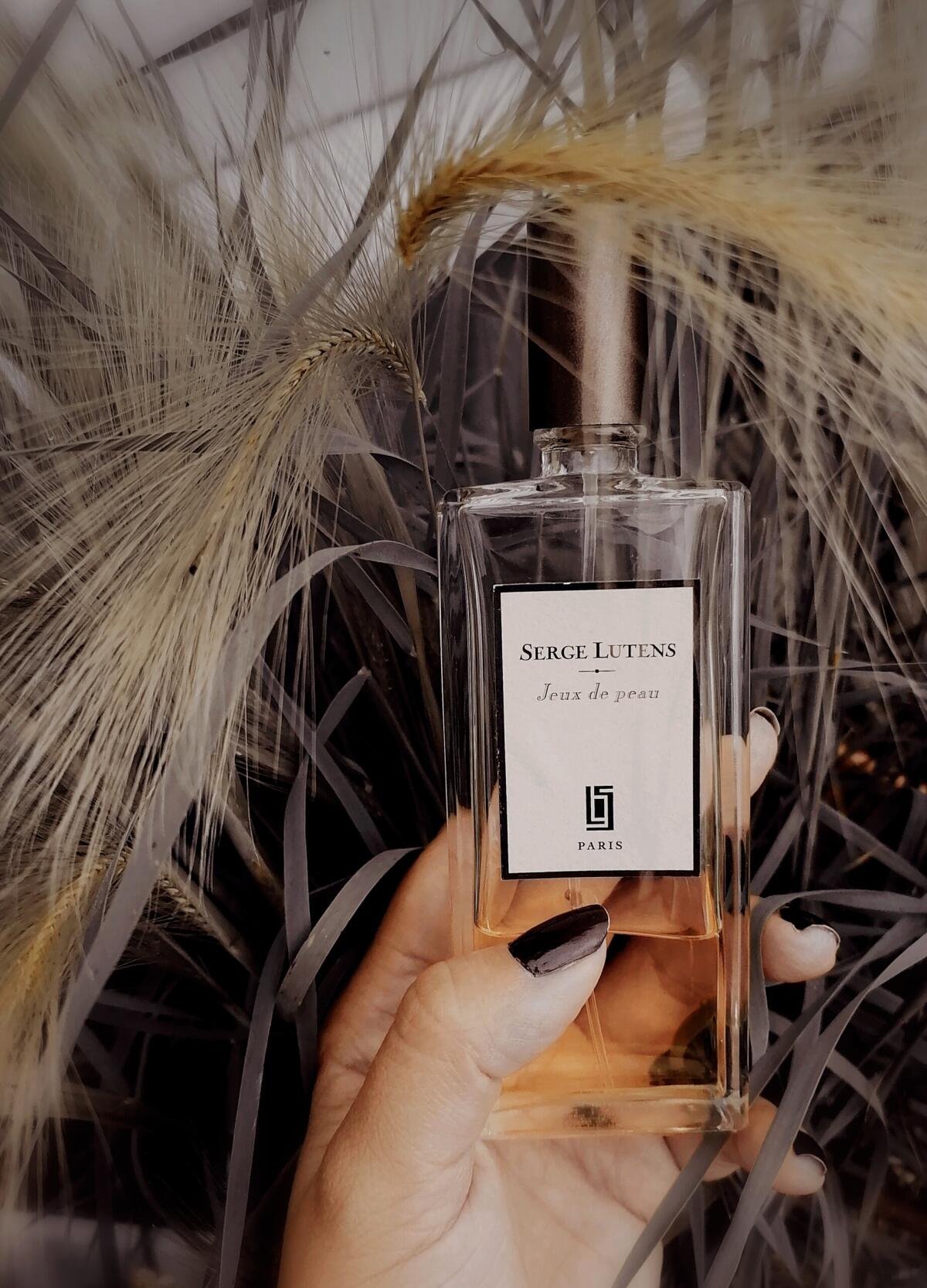 عطر ادکلن ژو دو پو سرژ لوتنز - Jeux de Peau Serge Lutens - بررسی، قیمت و خرید