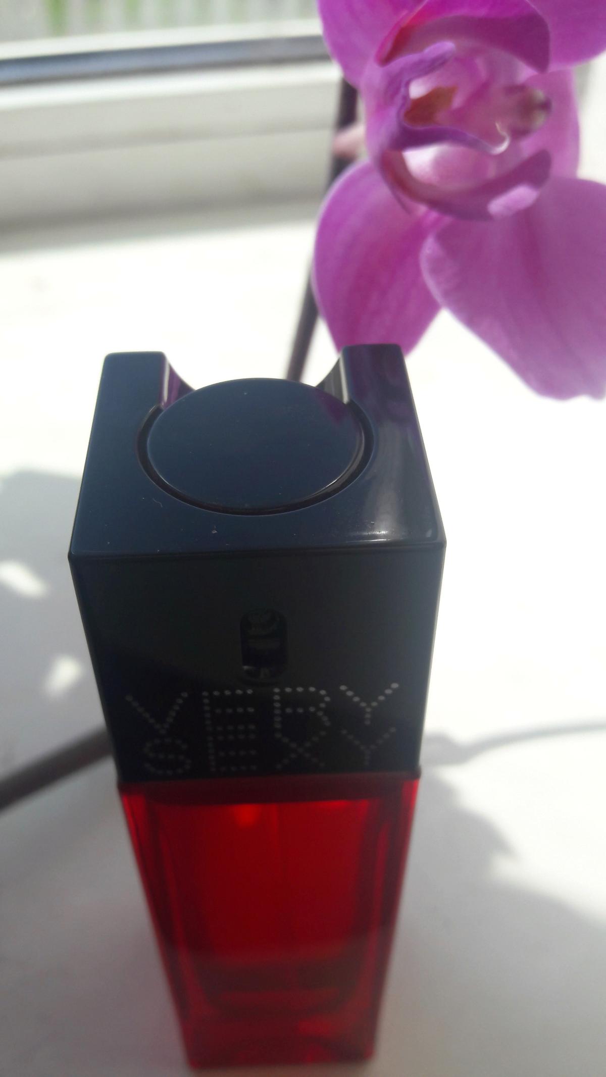 عطر ادکلن وری سکسی ویکتوریا سیکرت - Very Sexy (2007) Victoria's Secret - بررسی، قیمت و خرید
