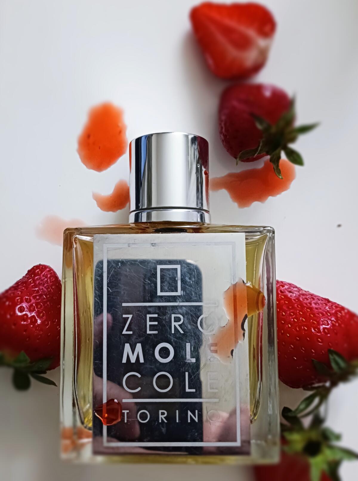 عطر ادکلن آیاآیاآ زیرومولکول - Iaia Zeromolecole - بررسی، قیمت و خرید