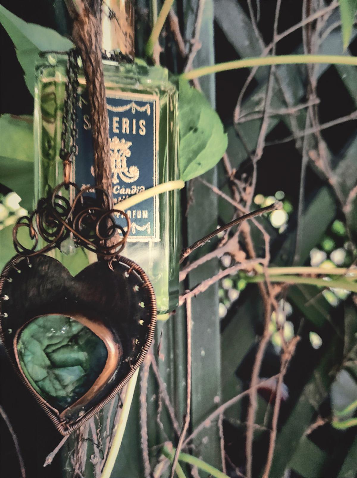 عطر ادکلن سیدریس ماریا کاندیدا جنتیله - Sideris Maria Candida Gentile - بررسی، قیمت و خرید