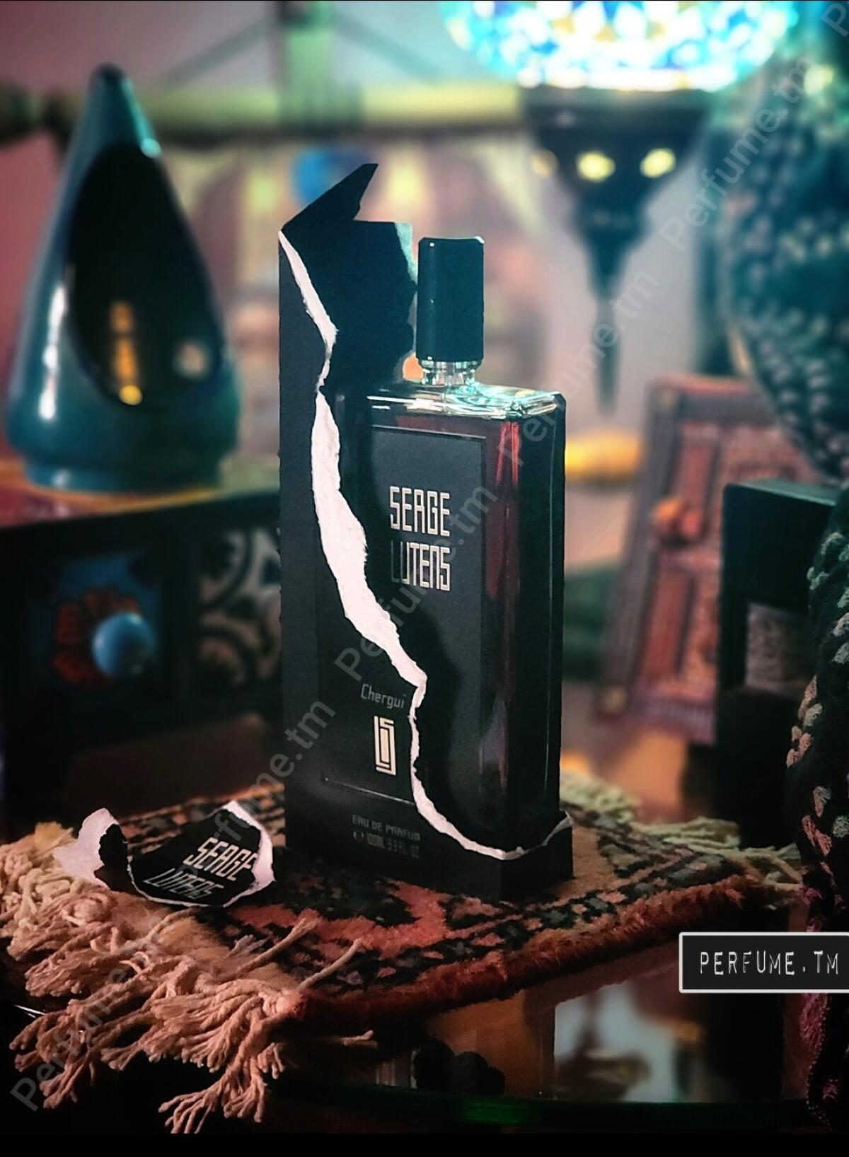 عطر ادکلن چرگی سرج لوتنس - Chergui Serge Lutens - بررسی، قیمت و خرید