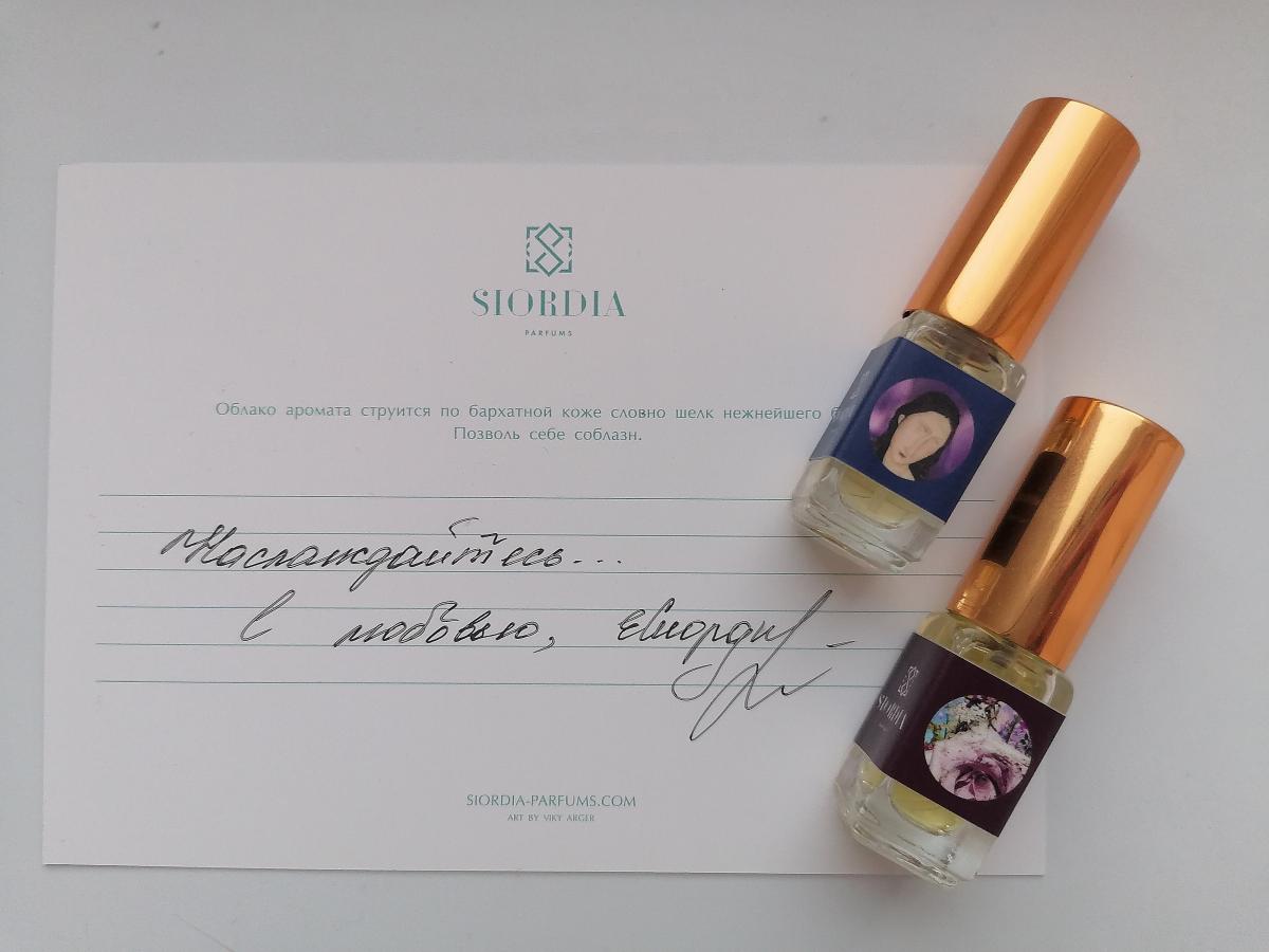 عطر ادکلن فلور د مای سیوردیا پرفیومز - Fleur De Mai Siordia Parfums - بررسی، قیمت و خرید