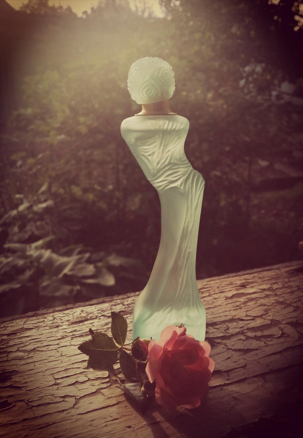 عطر ادکلن دالی‌استایل سالوادور دالی - Dalistyle Salvador Dali - بررسی، قیمت و خرید